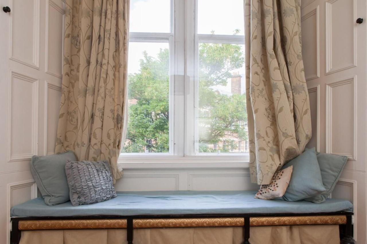 Amazing 4 Bedroom Apartment Just Off The Meadows Édimbourg Extérieur photo