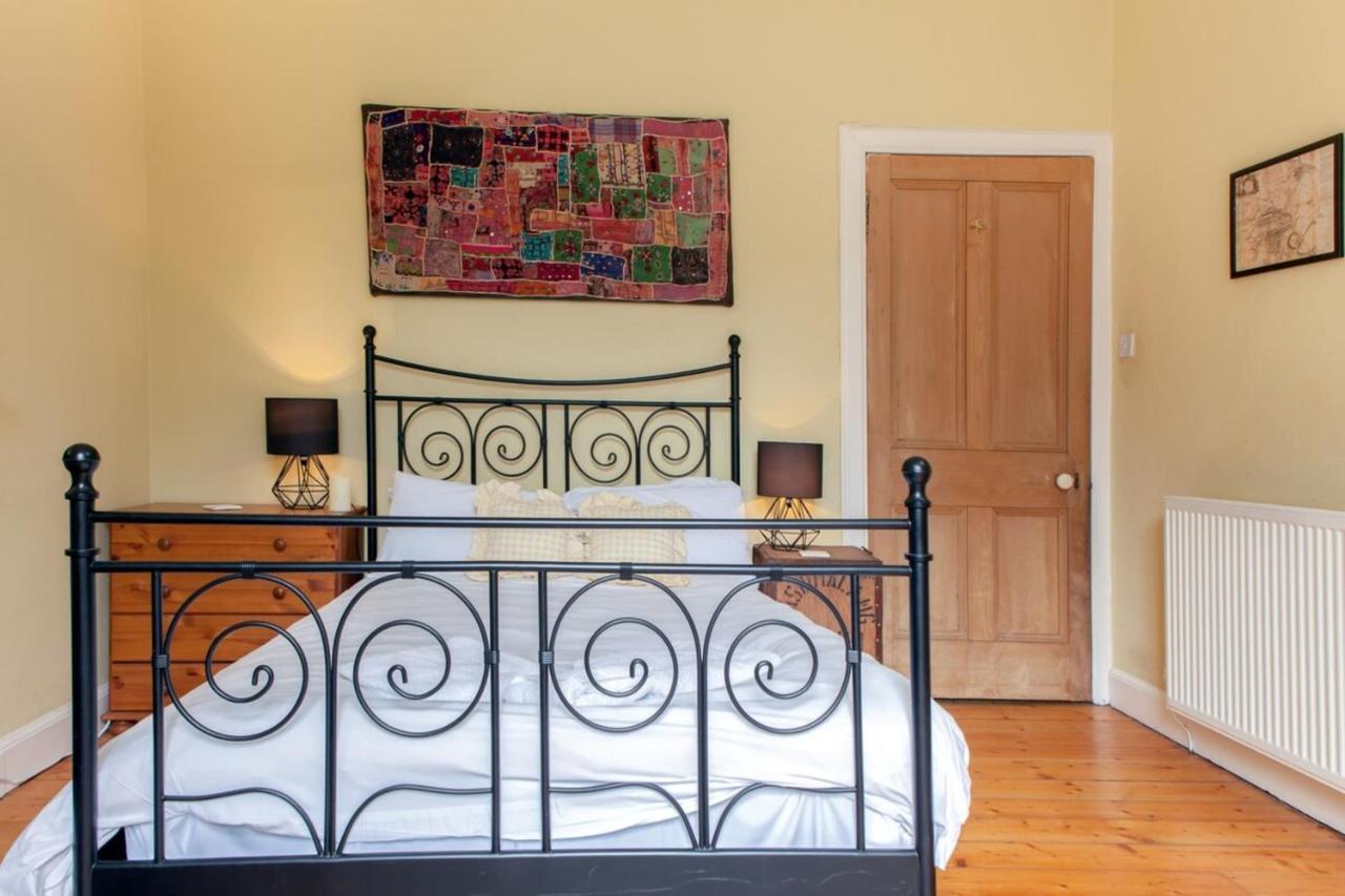 Amazing 4 Bedroom Apartment Just Off The Meadows Édimbourg Extérieur photo
