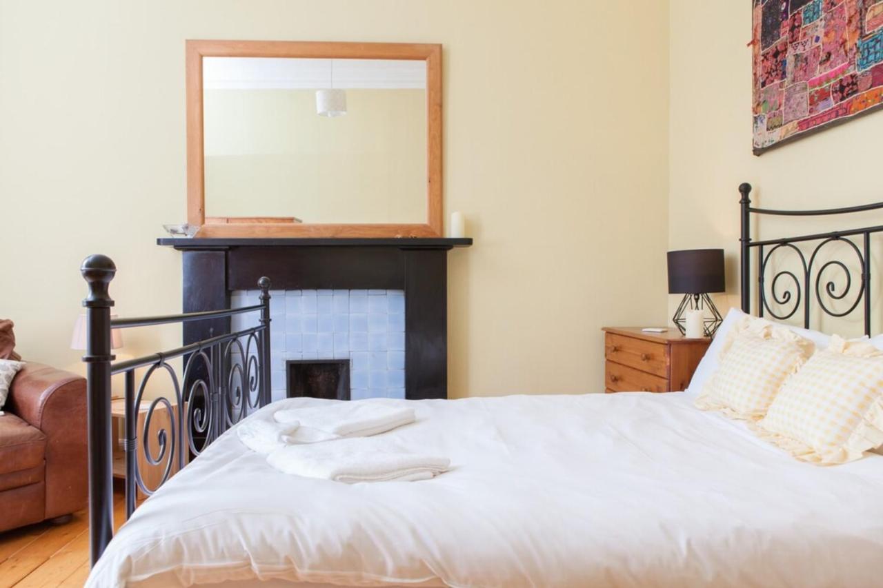 Amazing 4 Bedroom Apartment Just Off The Meadows Édimbourg Extérieur photo