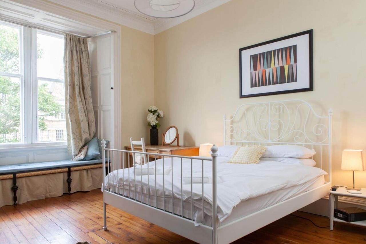 Amazing 4 Bedroom Apartment Just Off The Meadows Édimbourg Extérieur photo