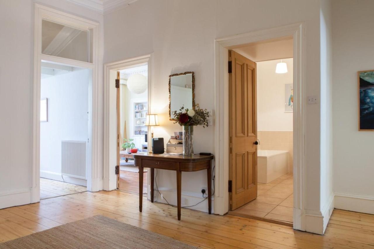 Amazing 4 Bedroom Apartment Just Off The Meadows Édimbourg Extérieur photo